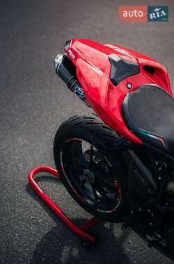 Спортбайк Ducati 1198 2009 в 