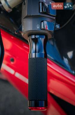 Спортбайк Ducati 1198 2009 в 