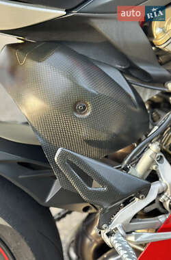 Спортбайк Ducati 1199 Panigale S 2012 в 