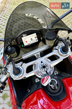 Спортбайк Ducati 1199 Panigale S 2012 в 