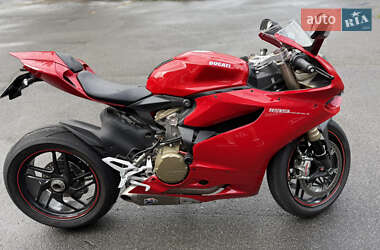 Спортбайк Ducati 1199 Panigale 2012 в 