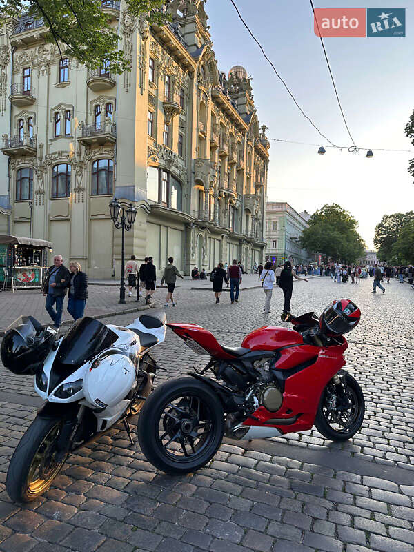 Спортбайк Ducati 1199 2012 в Одессе