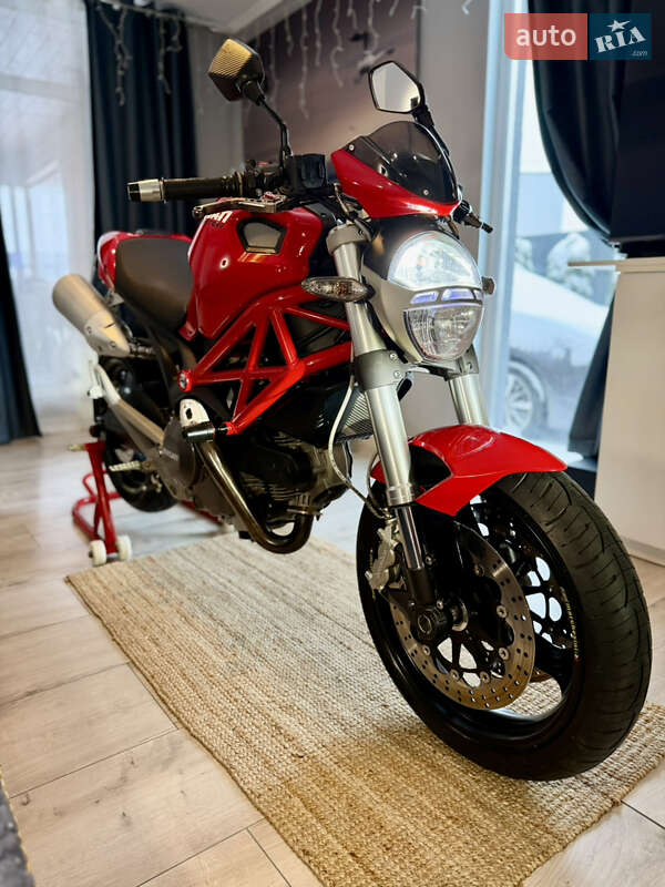 Мотоцикл Без обтікачів (Naked bike) Ducati 696 2008 в Києві фото 7 Мотоцикл Без обтікачів (Naked bike) Ducati 696 2008 в Києві