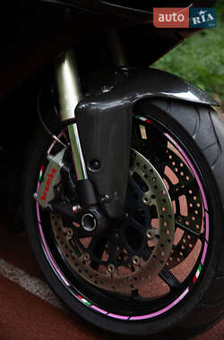 Спортбайк Ducati 848 2011 в 
