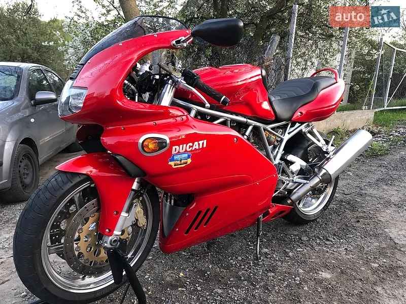 Ducati 900 2002