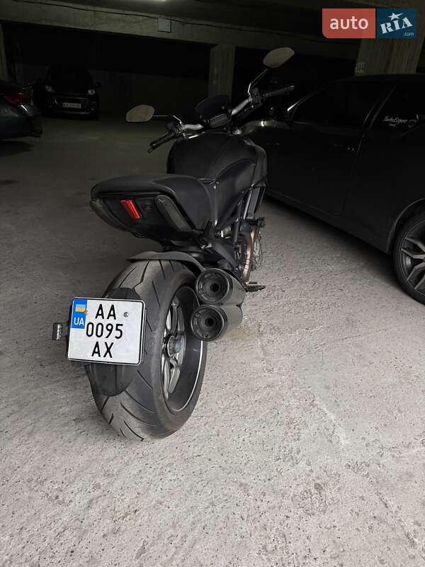 Мотоцикл Спорт-туризм Ducati Diavel 1200 2011 в Киеве