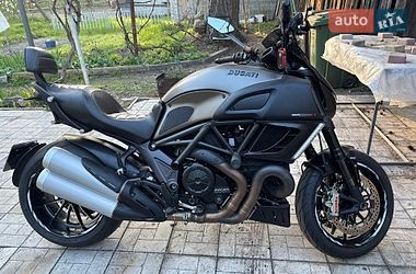 Мотоцикл Спорт-туризм Ducati Diavel 1200 2013 в Черкасах