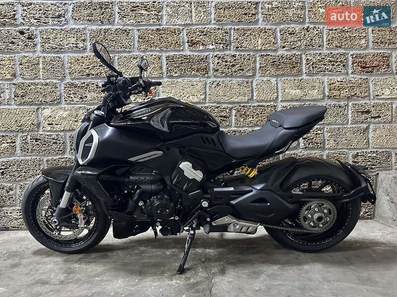 Мотоцикл Без обтекателей (Naked bike) Ducati Diavel V4 1158 2023 в Одессе