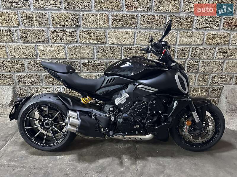 Мотоцикл Без обтекателей (Naked bike) Ducati Diavel V4 1158 2023 в Одессе