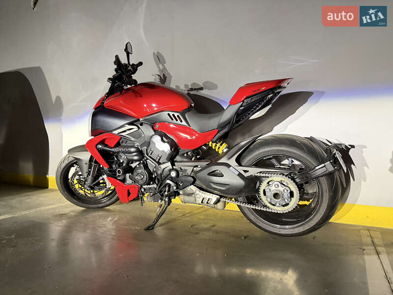 Мотоцикл Без обтекателей (Naked bike) Ducati Diavel V4 1158 2023 в Киеве