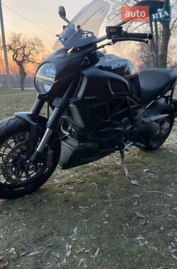 Мотоцикл Круізер Ducati Diavel 2013 в 