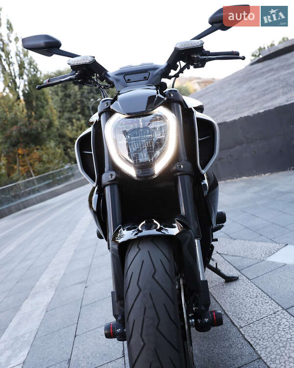 Мотоцикл Круизер Ducati Diavel 2023 в Киеве