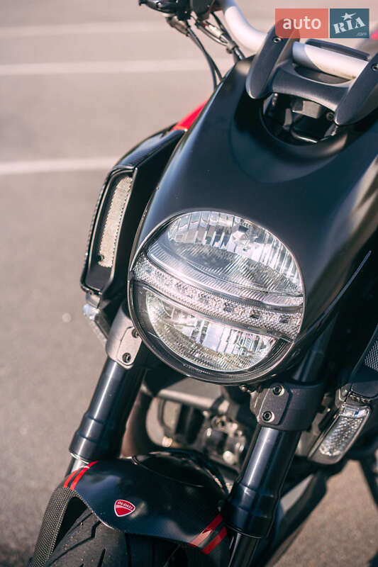 Мотоцикл Без обтікачів (Naked bike) Ducati Diavel 2012 в Києві