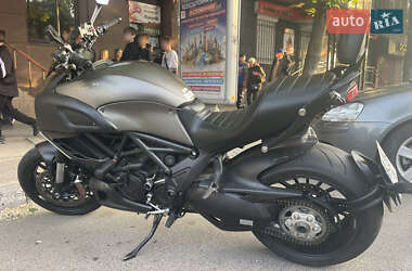 Мотоцикл Спорт-туризм Ducati Diavel 2013 в Кам'янському