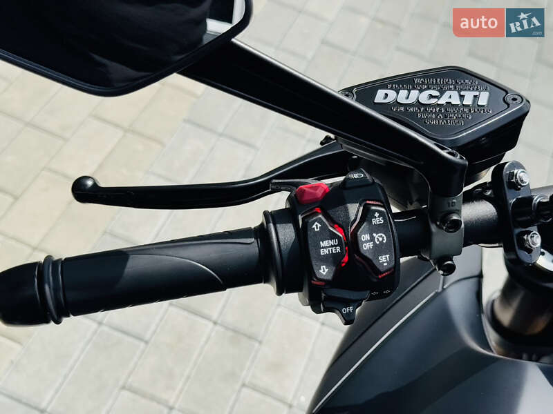 Мотоцикл Без обтікачів (Naked bike) Ducati Diavel 2022 в Мукачевому
