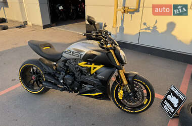 Мотоцикл Без обтекателей (Naked bike) Ducati Diavel 2022 в Киеве