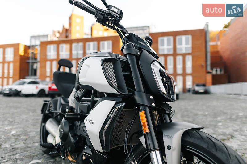 Мотоцикл Круизер Ducati Diavel 2020 в Днепре