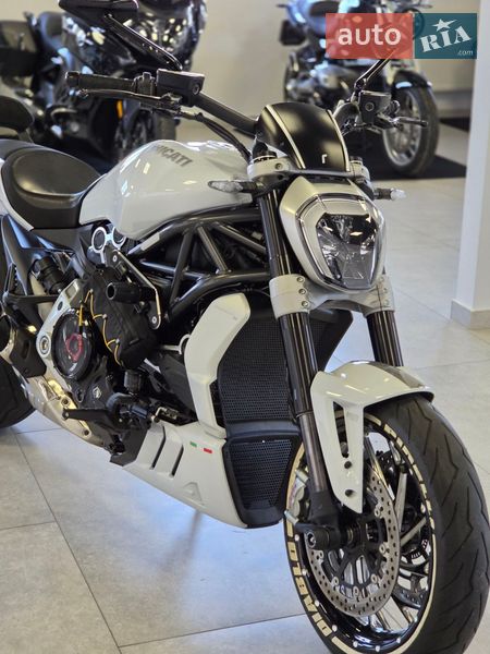Мотоцикл Круізер Ducati Diavel 2019 в Чернівцях