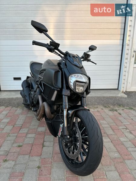 Спортбайк Ducati Diavel 2015 в Одессе