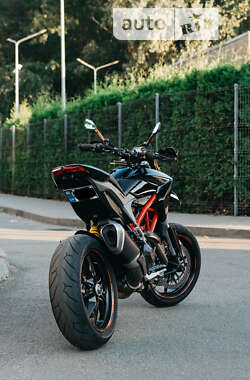 Мотоцикл Супермото (Motard) Ducati Hypermotard 2013 в Киеве