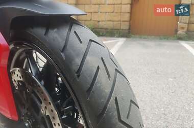 Мотоцикл Многоцелевой (All-round) Ducati Hyperstrada 2016 в 