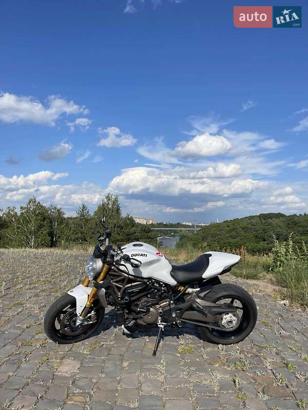 Спортбайк Ducati Monster 1200 2015 в Житомирі