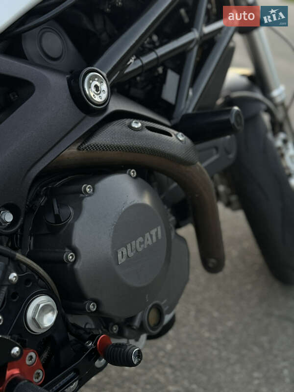 Мотоцикл Без обтекателей (Naked bike) Ducati Monster 696 2008 в Киеве
