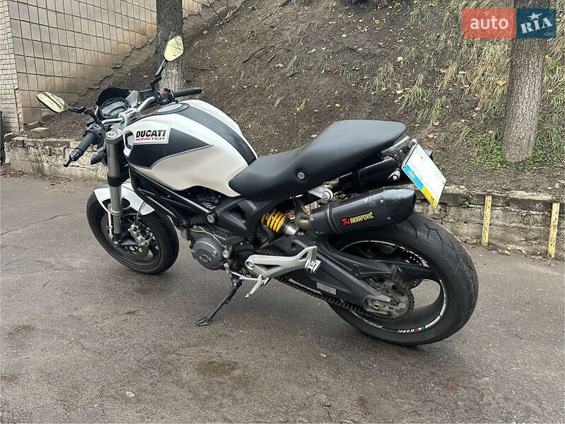 Мотоцикл Без обтікачів (Naked bike) Ducati Monster 696 2014 в Києві