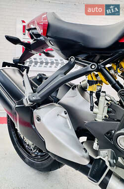 Спортбайк Ducati Monster 821 2018 в 