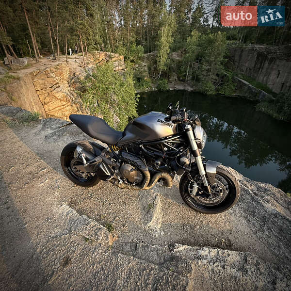 Мотоцикл Без обтекателей (Naked bike) Ducati Monster 821 2016 в Киеве