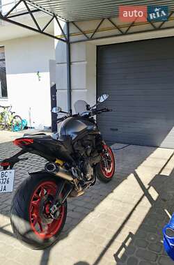 Мотоцикл Без обтекателей (Naked bike) Ducati Monster 937 2022 в 