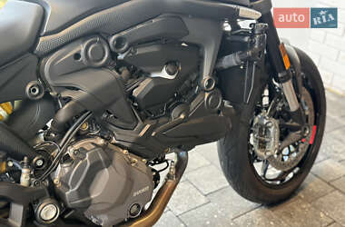Мотоцикл Без обтекателей (Naked bike) Ducati Monster 937 2021 в 