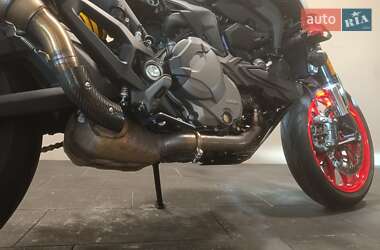 Мотоцикл Без обтекателей (Naked bike) Ducati Monster Plus 937 2022 в 