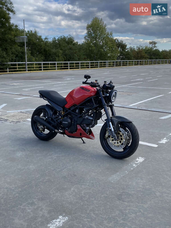 Ducati Monster 2000