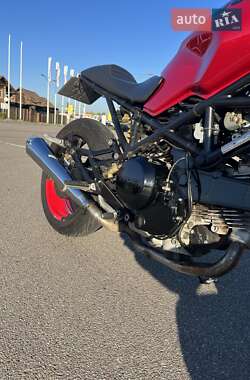 Мотоцикл Без обтікачів (Naked bike) Ducati Monster 2002 в 