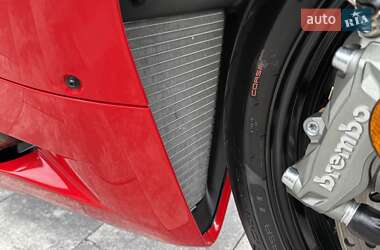 Спортбайк Ducati Panigale V2 2024 в 