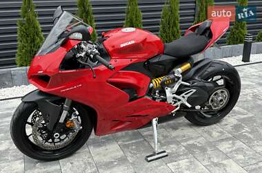 Спортбайк Ducati Panigale V2 2024 в 