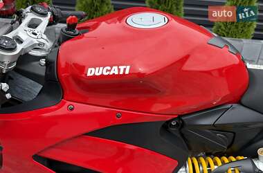 Спортбайк Ducati Panigale V2 2024 в 