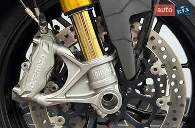 Спортбайк Ducati Panigale V2 2024 в 