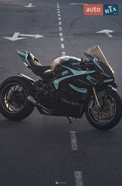 Спортбайк Ducati Panigale V4 2020 в 
