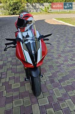 Спортбайк Ducati Panigale V4 2018 в 