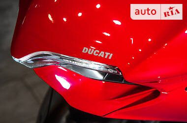 Спортбайк Ducati Panigale 2014 в 