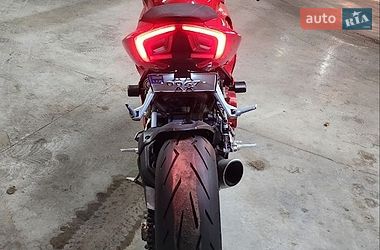 Спортбайк Ducati Panigale 2020 в Киеве фото 3 Спортбайк Ducati Panigale 2020 в Киеве