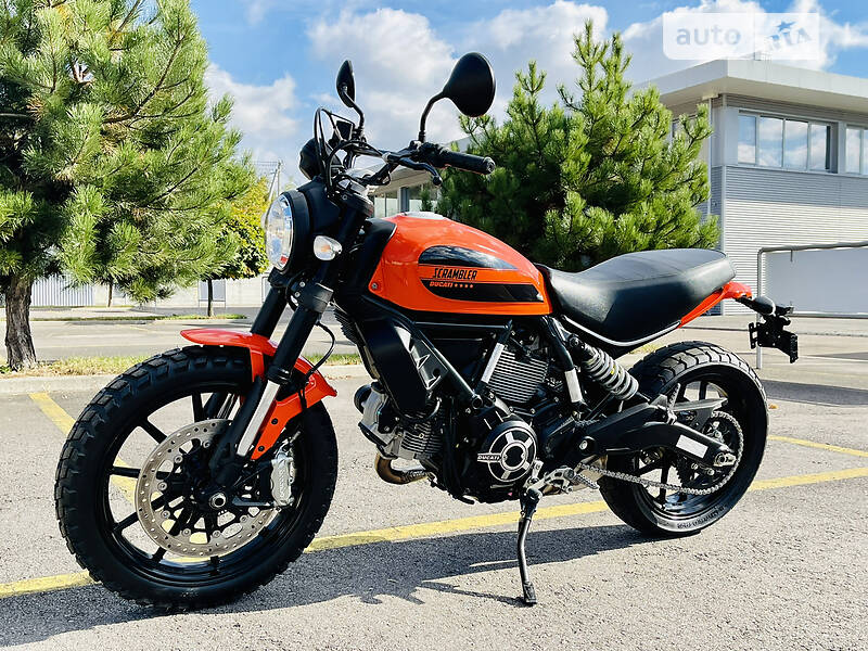 Мотоцикл Без обтекателей (Naked bike) Ducati Scrambler 2019 в 