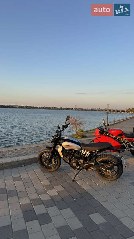 Мотоцикл Классик Ducati Scrambler 2023 в Днепре