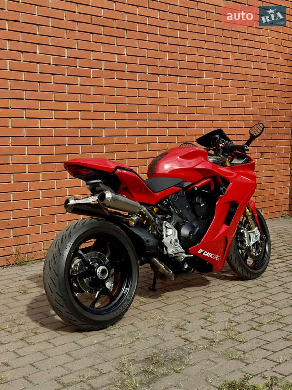 Спортбайк Ducati Supersport 2020 в Киеве фото 3 Спортбайк Ducati Supersport 2020 в Киеве