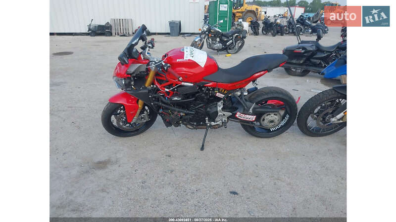 Мотоцикл Спорт-туризм Ducati Supersport 2017 в Днепре фото 21 Мотоцикл Спорт-туризм Ducati Supersport 2017 в Днепре