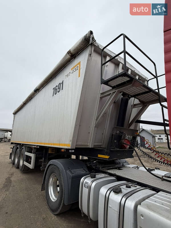 Самосвал полуприцеп Dulk Sanh Kipper 2014 в Виннице