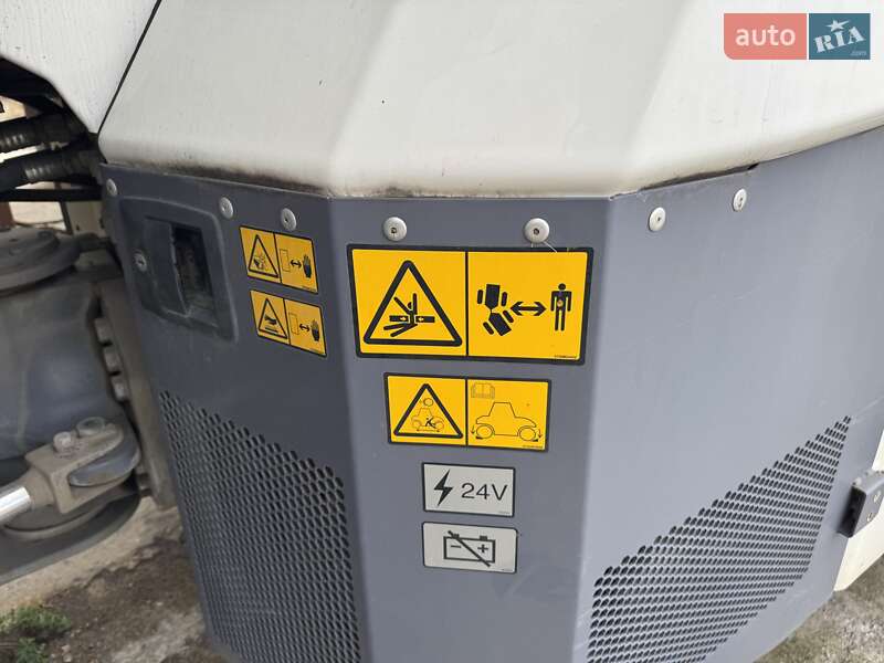 Каток грунтовый Dynapac CC 2017 в Каменском