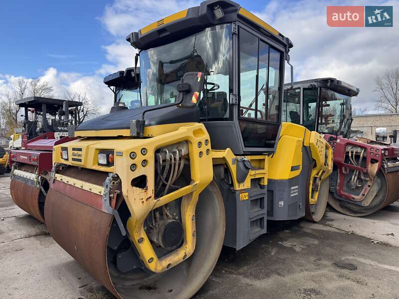 Каток грунтовый Dynapac CC 2017 в Каменском